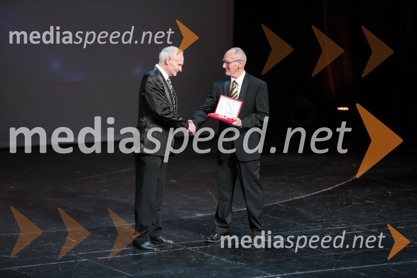  Tone Ficko;  Miroslav Cerar, nekdanji gimnastičar, predsednik Odbora za podeljevanje Bloudkovih priznanj50. podelitev Bloudkovih priznanj za leto 2014