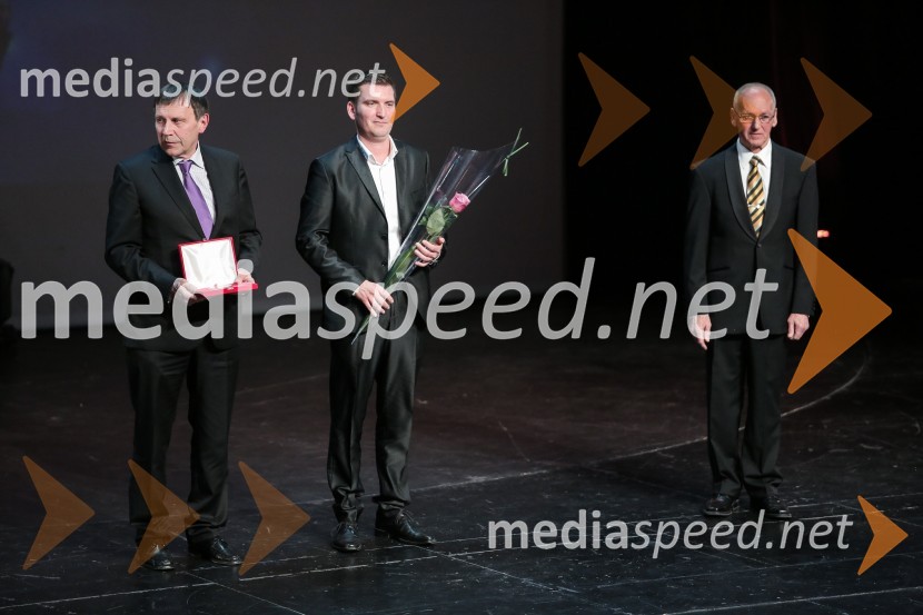  Peter Budin, član upravnega odbora ND Adria;  Erik Kovic, predsednik ND Adria;  Miroslav Cerar, nekdanji gimnastičar, predsednik Odbora za podeljevanje Bloudkovih priznanj50. podelitev Bloudkovih priznanj za leto 2014
