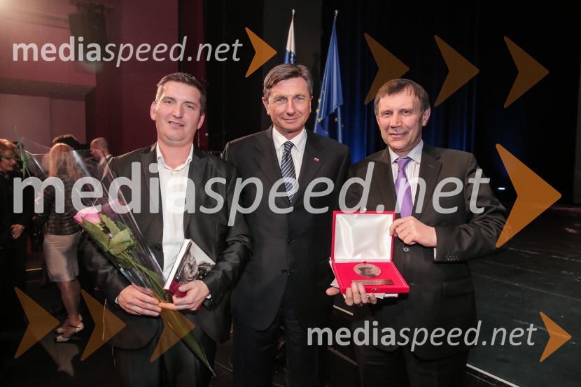  Erik Kovic, predsednik ND Adria;  Borut Pahor, predsednik Republike Slovenije;  Peter Budin, član upravnega odbora ND Adria50. podelitev Bloudkovih priznanj za leto 2014