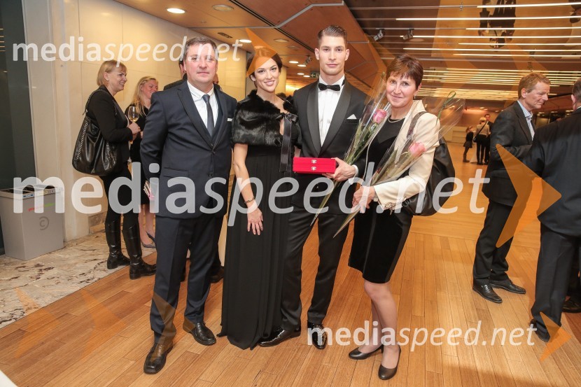  Tone  Vodičar;  Kristina Vodičar;  Miha Vodičar, plesalec;  Ana Vodičar50. podelitev Bloudkovih priznanj za leto 2014