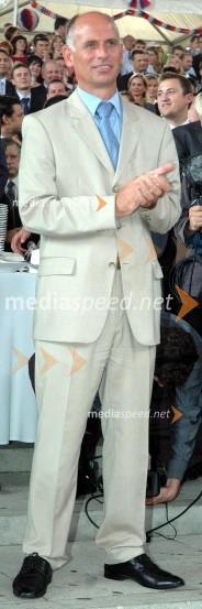 Mag. Janez Drobnič, poslanec v DZ in nekdanji minister za delo, družino in socialne zadeveSprejem ameriškega veleposlaništva ob dnevu ameriške neodvisnosti