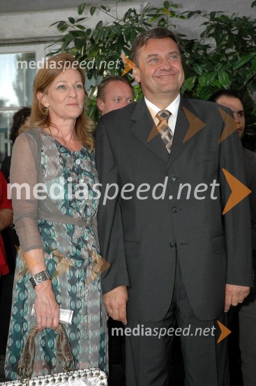 Zoran Jankovič, župan Ljubljane z ženo Mijo JankovičSprejem ameriškega veleposlaništva ob dnevu ameriške neodvisnosti