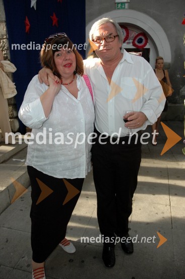 Lado Leskovar, pevec ter ambasador UNICEF-a z ženoSprejem ameriškega veleposlaništva ob dnevu ameriške neodvisnosti