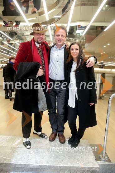  Gal Gjurin, glasbenik;  ... ;  Severa Gjurin, glasbenicaGal Gjurin z gosti, Valentinov koncert