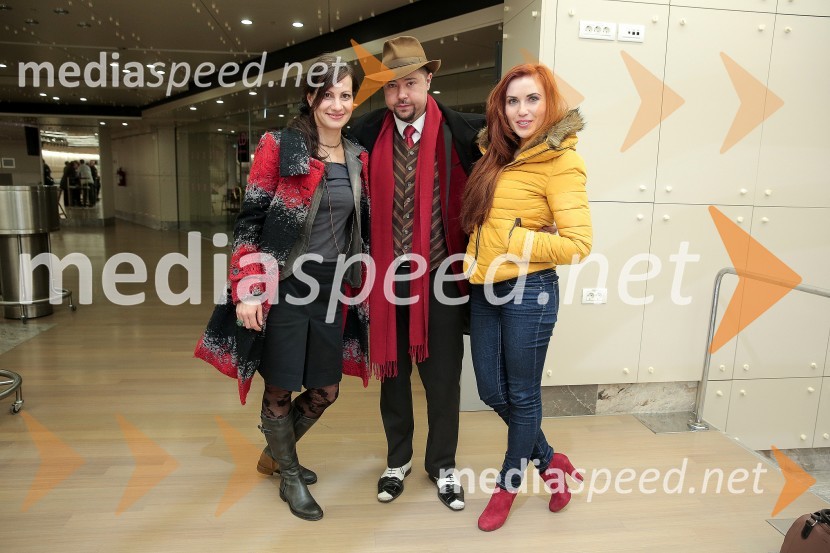  ... ;  Gal Gjurin, glasbenik;  Maja Martina Merljak, igralkaGal Gjurin z gosti, Valentinov koncert