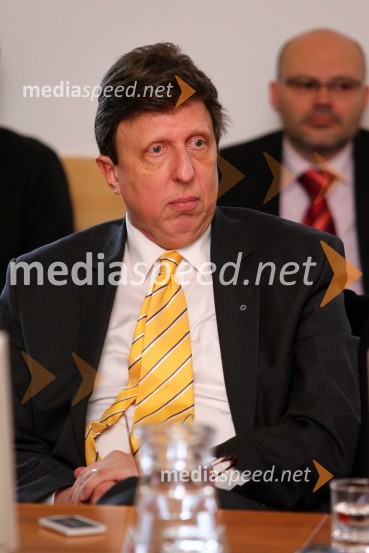 prof. dr. Željko Knez, dekan, Fakulteta za kemijo in kemijsko tehnologijo UMUniverza v Mariboru, 14. izredna seja Senata UM