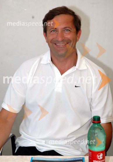 Karl Viktor Erjavec, minister za obrambo RS 
Svetovni pokal na divjih vodah v Tacnu