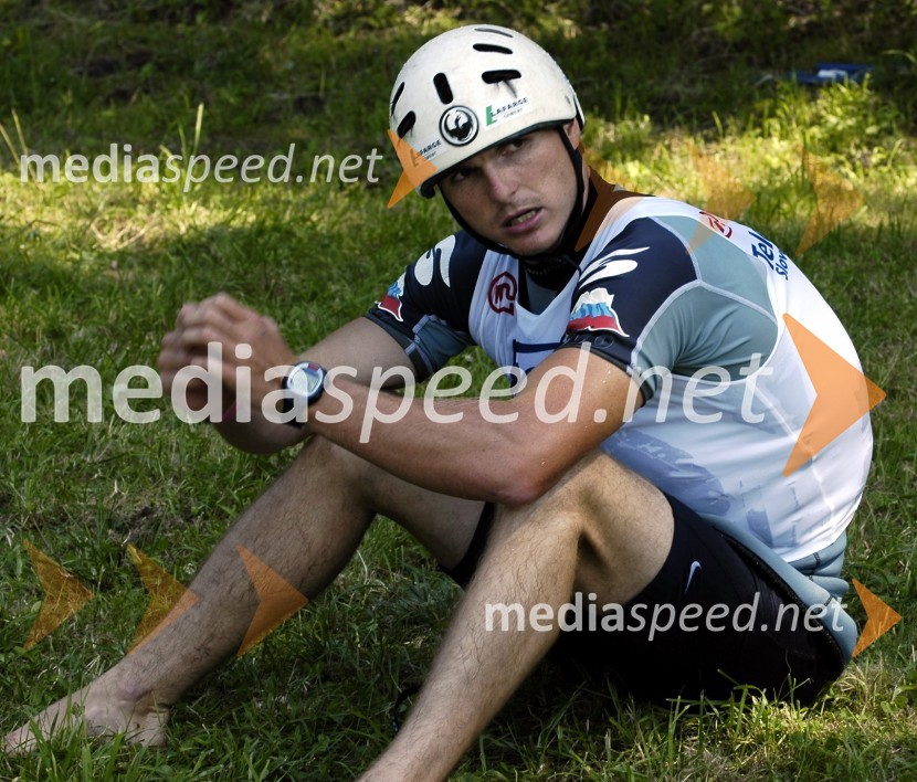 Peter Kauzer, kajakaš leta 2006Svetovni pokal na divjih vodah v Tacnu