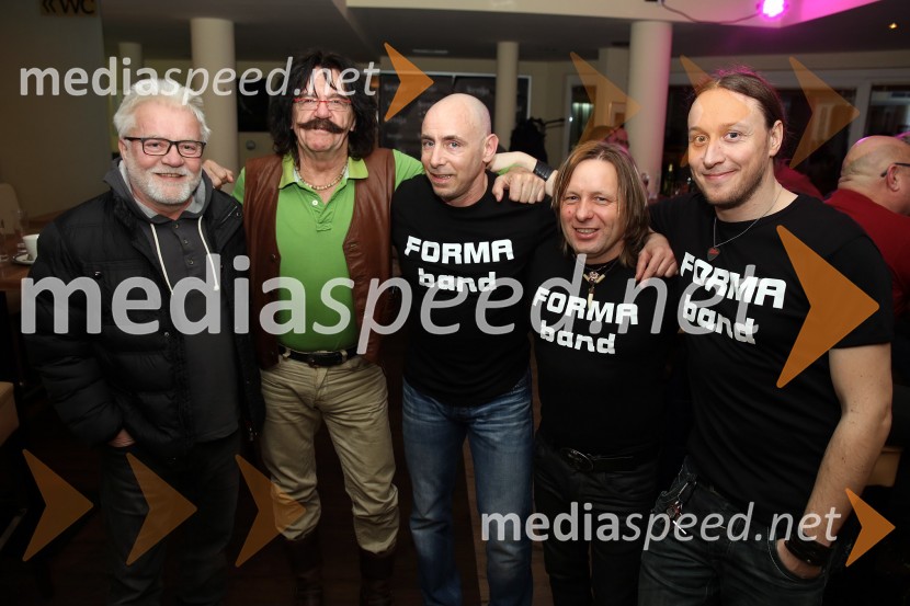  Rudi Miložič, glasbenik;  Slavko Kovačič-Spidi, glasbenik;  Boštjan Milošič, glasbenik;  ... ;  Marko Soršak-Soki, bobnar, skupina Elvis JacksonFitnes party s Forma bandom