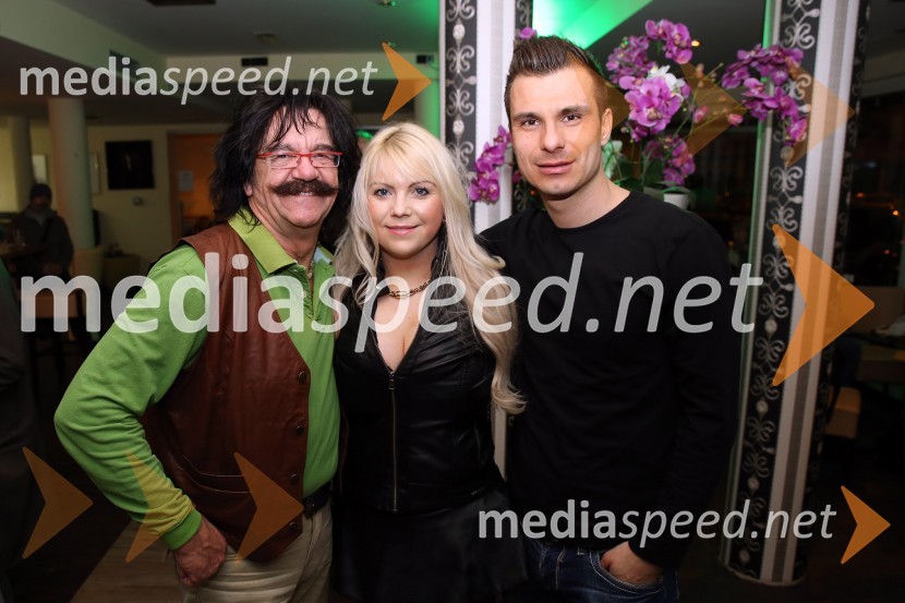  Slavko Kovačič-Spidi, glasbenik;  Vesna Mujakovič, lastnica lokala nova Avenija;  Amel Mujakovič, nogometašFitnes party s Forma bandom