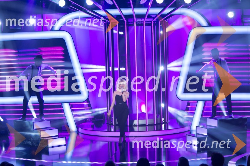  Katja Ajster - Kataya, pevka, igralkaZnan obraz ima svoj glas, 1. oddaja