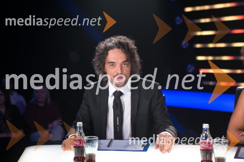  Tomaž Klepač, pevec, radijski voditeljZnan obraz ima svoj glas, 1. oddaja