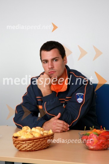 David UrankarPredaja vozil VW Transporter in Caddy Bob Zvezi Slovenije