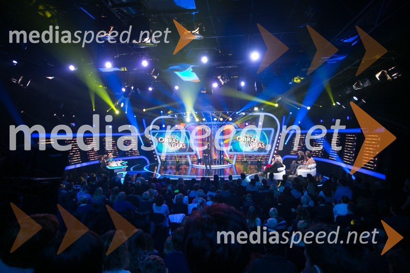 Znan obraz ima svoj glas, 1. oddajaZnan obraz ima svoj glas, 1. oddaja