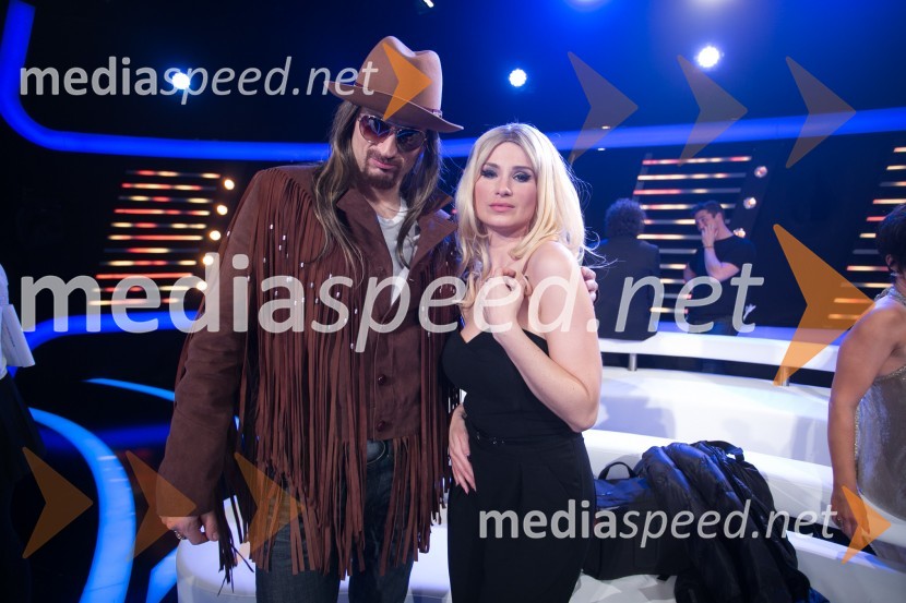  Simon Vadnjal, Cover Lover;  Katja Ajster - Kataya, pevka, igralkaZnan obraz ima svoj glas, 1. oddaja