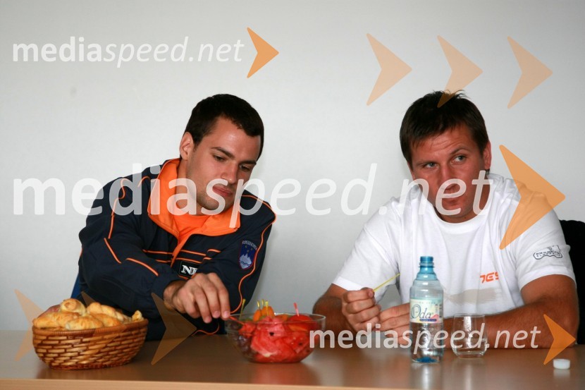 David Urankar in ...Predaja vozil VW Transporter in Caddy Bob Zvezi Slovenije