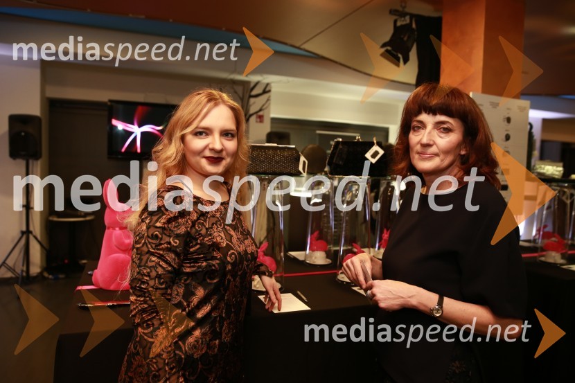  Barbara Kotnik, novinarka in urednica portala Onaplus.si;  Sabina Obolnar, urednica revij Ona ter OnaplusOna 365 za leto 2014 je Ninna Kozorog