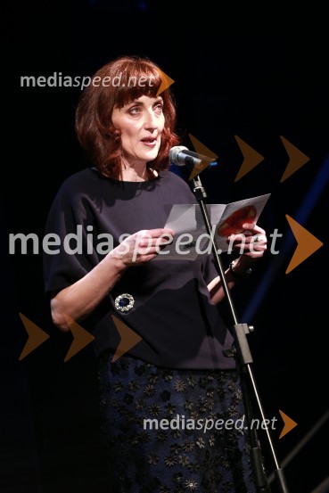  Sabina Obolnar, urednica revij Ona ter OnaplusOna 365 za leto 2014 je Ninna Kozorog