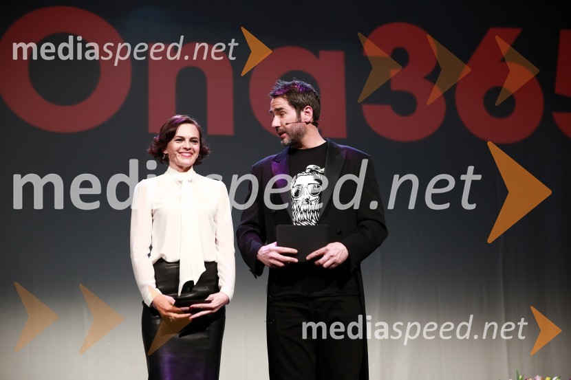  Tajda Lekše, voditeljica;  Miha Šalehar, radijski voditeljOna 365 za leto 2014 je Ninna Kozorog