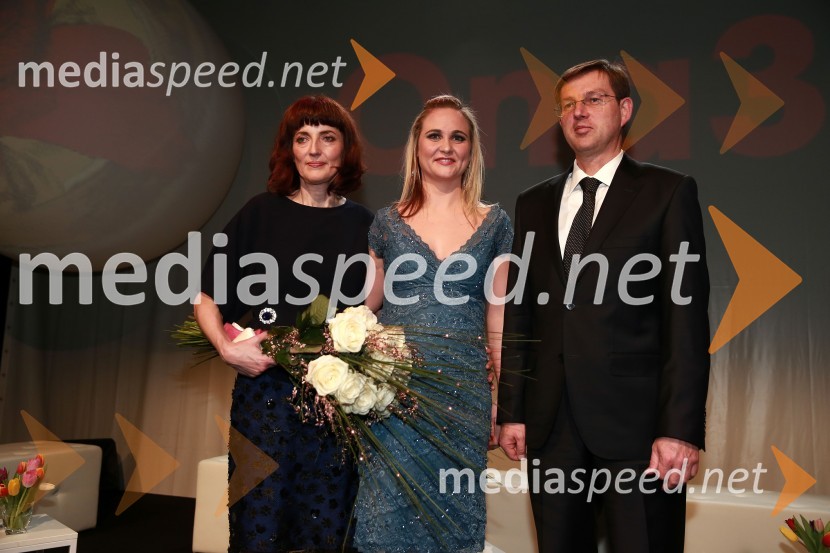  Sabina Obolnar, urednica revij Ona ter Onaplus; dr. Ninna Kozorog, zdravnica, predsednica društva Humanitarček; prof. dr. Miro Cerar, predsednik vlade Republike SlovenijeOna 365 za leto 2014 je Ninna Kozorog