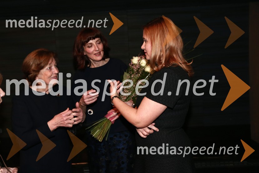  Štefka Kučan;  Sabina Obolnar, urednica revij Ona ter Onaplus; mag. Irma Gubanec, predsednica uprave Delo d.d.Ona 365 za leto 2014 je Ninna Kozorog