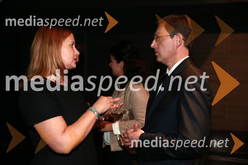 mag. Irma Gubanec, predsednica uprave Delo d.d.; prof. dr. Miro Cerar, predsednik vlade Republike SlovenijeOna 365 za leto 2014 je Ninna Kozorog