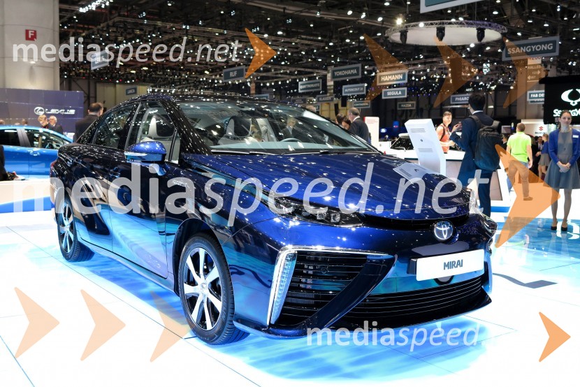Toyota Mirai85. avtomobilski salon Ženeva 2015