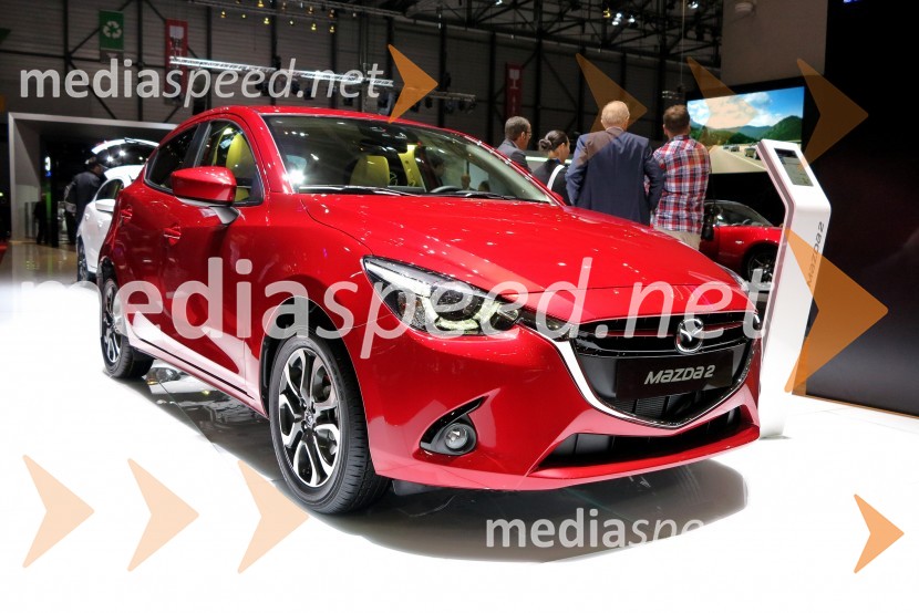 Mazda285. avtomobilski salon Ženeva 2015