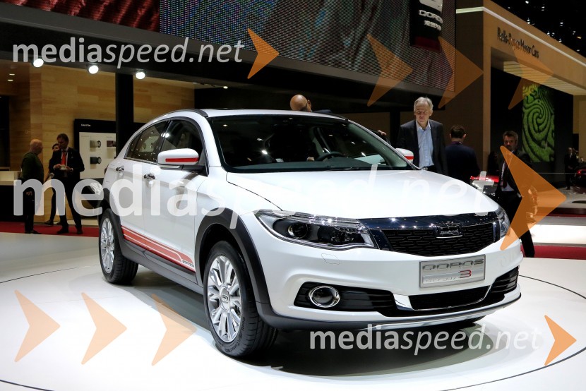 Qoros 3 SUV85. avtomobilski salon Ženeva 2015