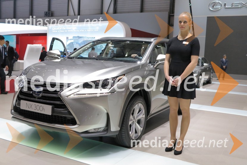 Hostese na 85. avtomobilskem salonu Ženeva