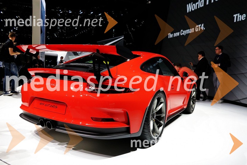 Porsche 911 GT3 RS85. avtomobilski salon Ženeva 2015