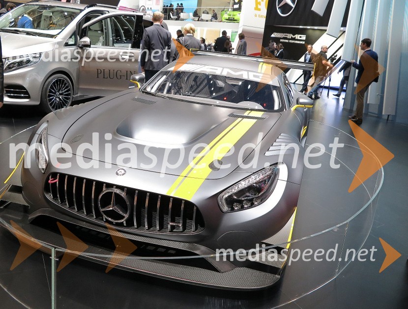 Mercedes-Benz GT AMG, cestno dirkalna verzija85. avtomobilski salon Ženeva 2015