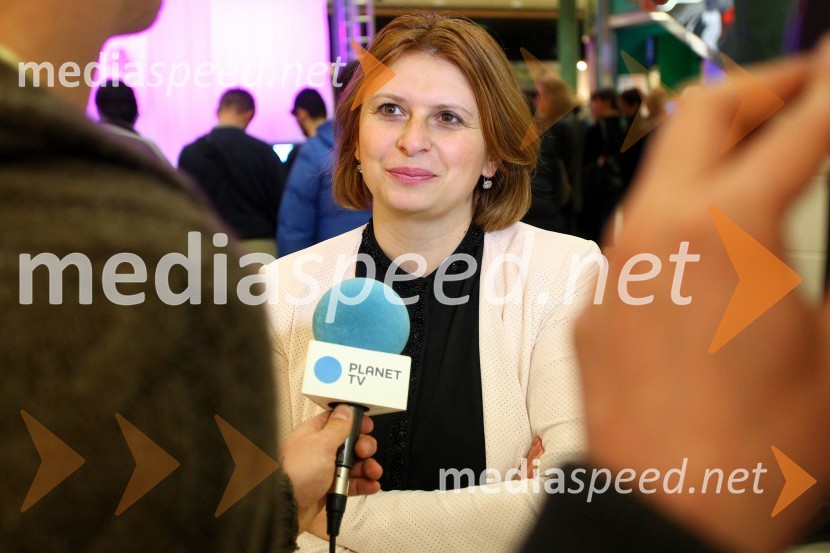  Simona Mandl, center manager EuroparkEuropark, pomladna modna revija