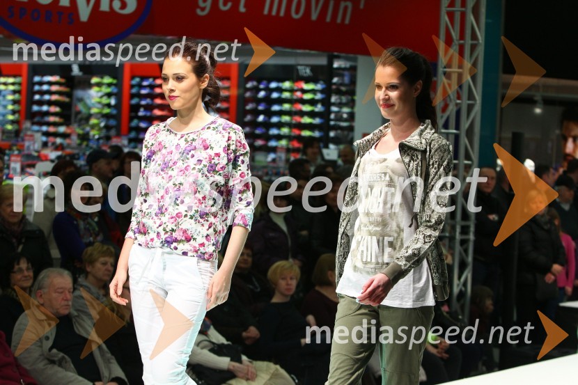  Eva Pakiž, manekenka;  ... Europark, pomladna modna revija