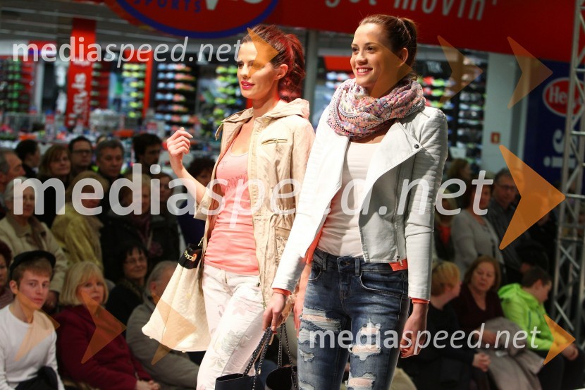  Sabina Remar, manekenka;  ... Europark, pomladna modna revija