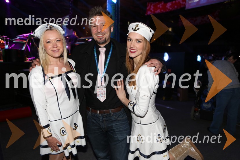  Barbara Imperl, TV Veseljak ;  Simon Prelesnik, programski urednik Radia Aktual;  Naomi Novak, voditeljica, TV VeseljakAktualov dan žena 2015