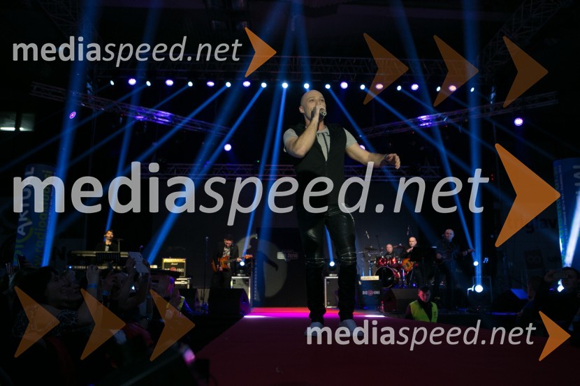  Mario Roth, pevec skupine Grupa VigorAktualov dan žena 2015