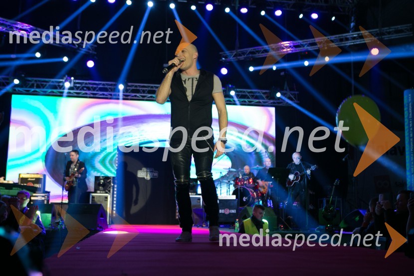  Mario Roth, pevec skupine Grupa VigorAktualov dan žena 2015