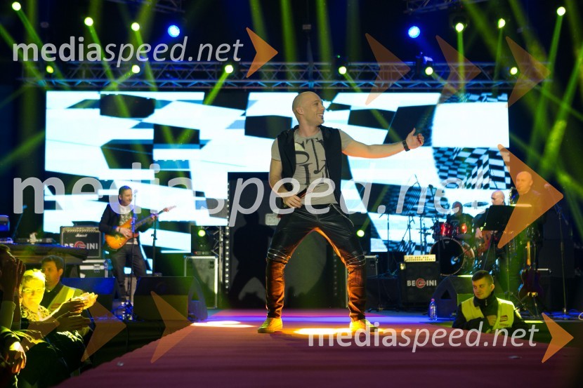  Mario Roth, pevec skupine Grupa VigorAktualov dan žena 2015