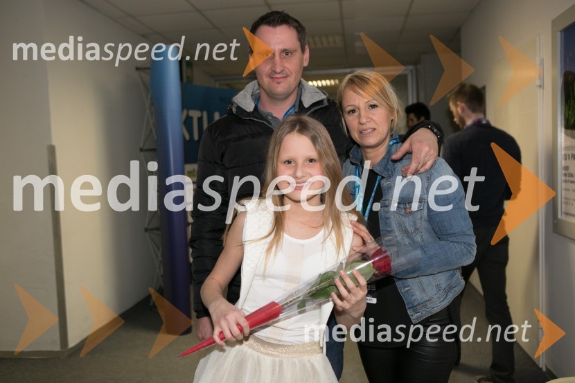  Aleš Ložar;  Ula Ložar, predstavnica Slovenije na Mladinski pesmi Evrovizije;  Klara LožarAktualov dan žena 2015