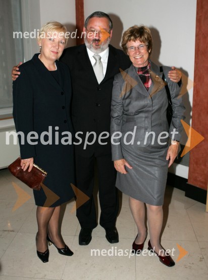 Dr. Lučka Lorber, dr. Igor Tičar, dekan FERI (Fakulteta za elektrotehniko, računalništvo in informatiko) in dr. Lucija Čok, rektorica Univerze na Primorskem30 let univerze v Mariboru