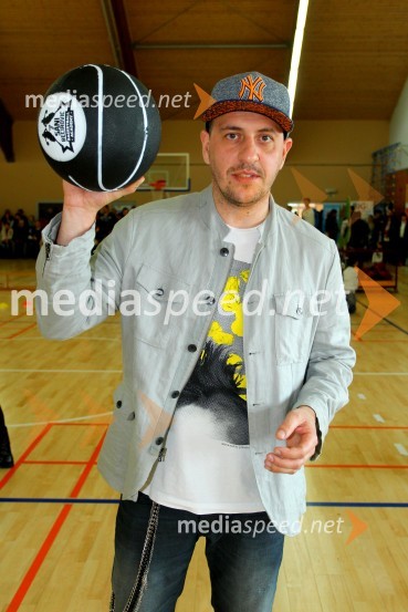  Boštjan Čukur, raper, 6 Pack ČukurSaniboy, predstavitev maskote košarkarske šole Sanija Bečirovića