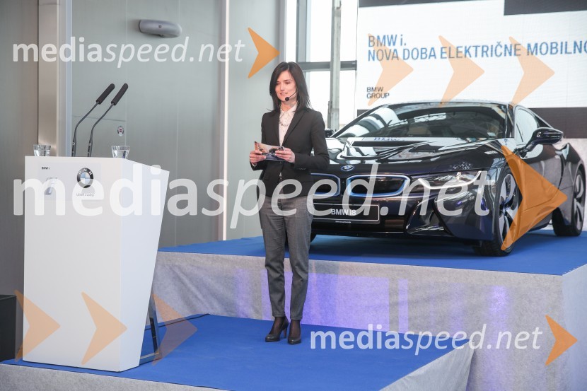  Gordana Kisilak, direktorica korporativnega komuniciranja BMW Group SlovenijaPredstavitev znamke BMW i