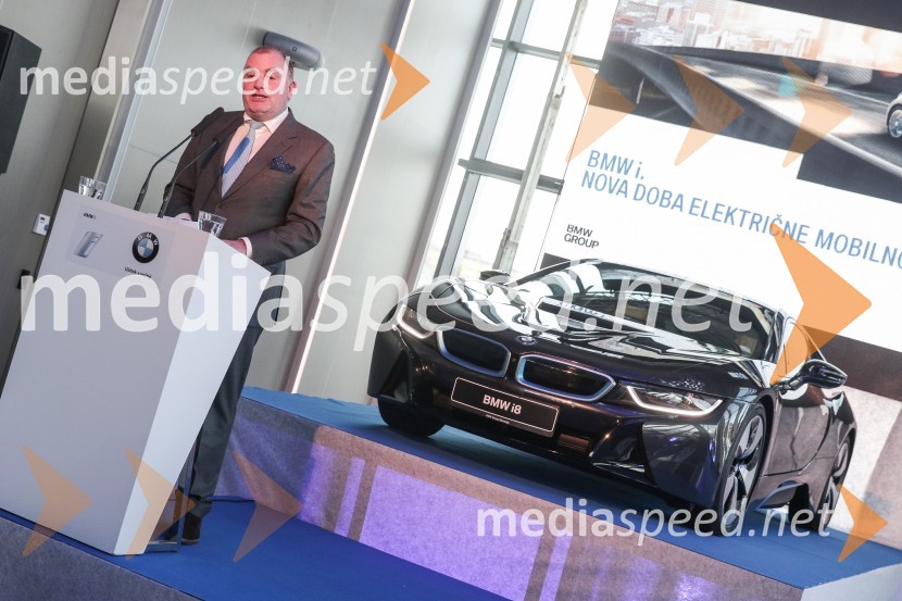  Klaus Berning, finančni svetovalec, Velika BritanijaPredstavitev znamke BMW i