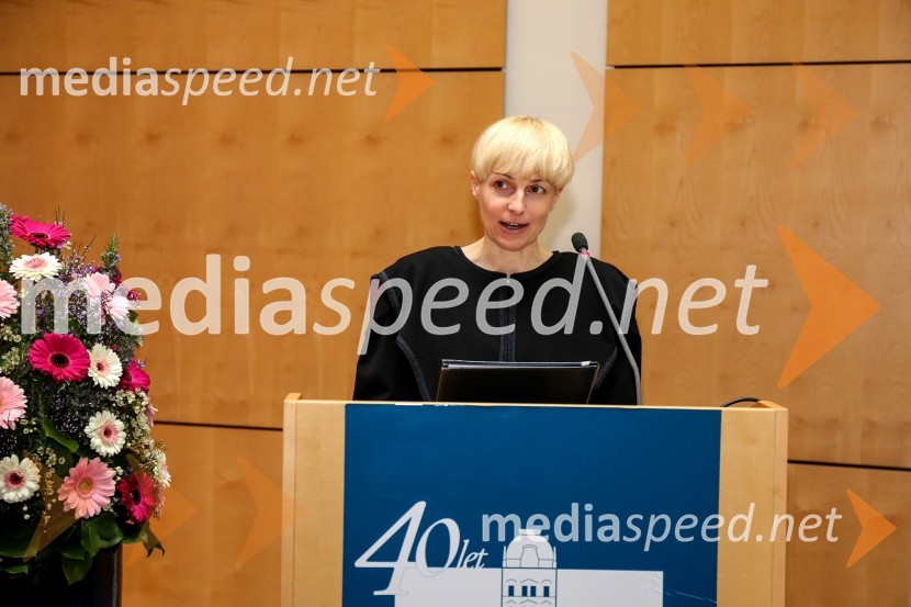 prof. dr. Mihaela Koletnik, prorektorica Univerze v MariboruUniverza v Mariboru, promocija doktorjev znanosti, marec 2015