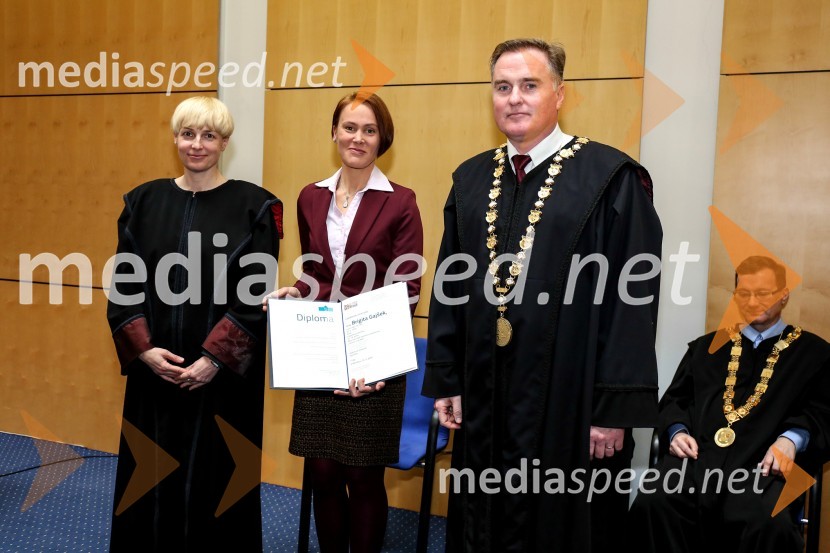 prof. dr. Mihaela Koletnik, prorektorica Univerze v Mariboru; dr.  Brigita  Gajšek, Fakulteta za logistiko, Univerza v Mariboru; izr. prof. dr. Bojan Rosi, dekan, Fakulteta za logistiko, Univerza v MariboruUniverza v Mariboru, promocija doktorjev znanosti, marec 2015