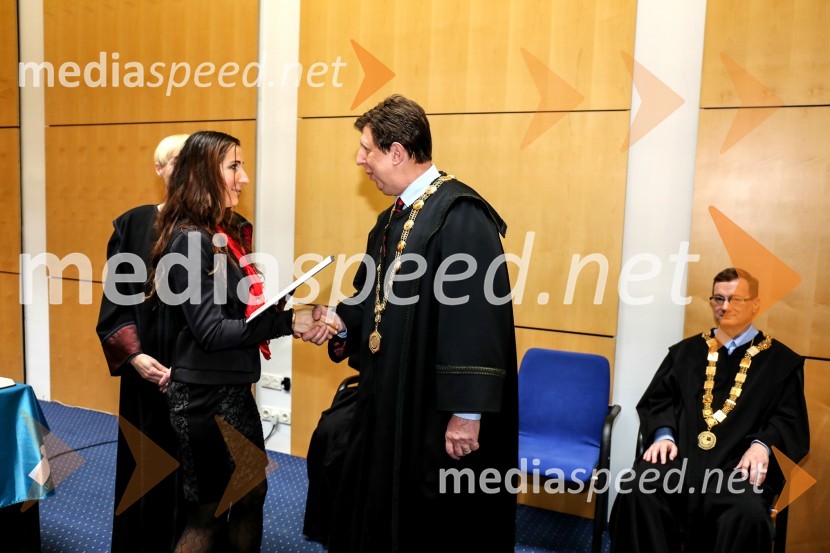 dr.  Maša Knez Hrnčič, Fakulteta za kemijo in kemijsko tehnologijo, Univerza v Mariboru; prof. dr. Željko Knez, dekan, Fakulteta za kemijo in kemijsko tehnologijo, Univerza v MariboruUniverza v Mariboru, promocija doktorjev znanosti, marec 2015