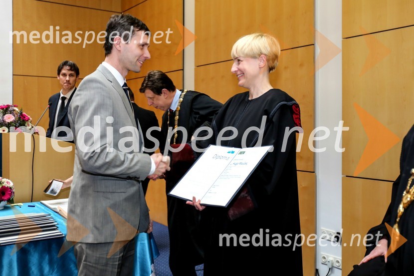 dr.  Hugo  Maučec , Fakulteta za gradbeništvo, Univerza v Mariboru ; prof. dr. Mihaela Koletnik, prorektorica Univerze v MariboruUniverza v Mariboru, promocija doktorjev znanosti, marec 2015