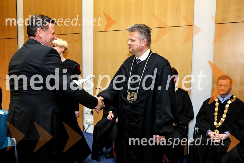 dr. Aleksander Jevšek, župan, Mestna občina Murska Sobota; prof. dr. Bojan Tičar, prodekan, Fakulteta za varnostne vede, Univerza v MariboruUniverza v Mariboru, promocija doktorjev znanosti, marec 2015