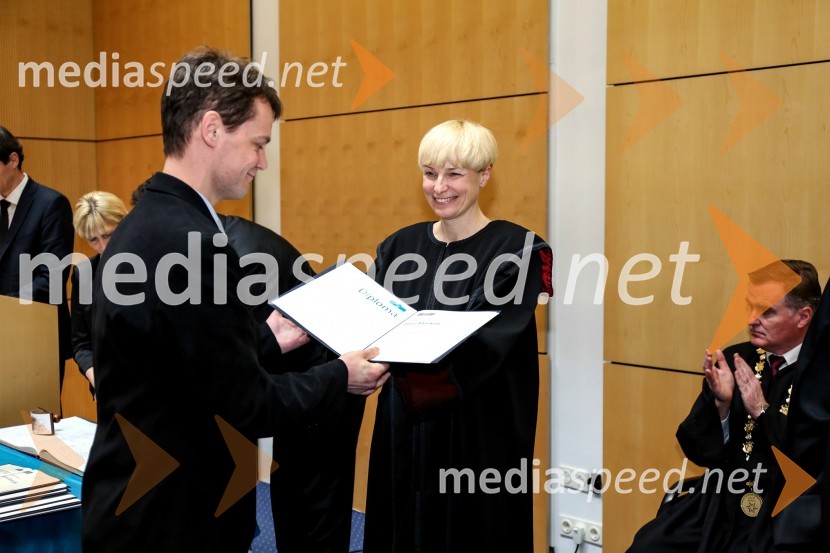 dr.  Blaž  Markelj , Fakulteta za varnostne vede, Univerza v Mariboru ; prof. dr. Mihaela Koletnik, prorektorica Univerze v MariboruUniverza v Mariboru, promocija doktorjev znanosti, marec 2015